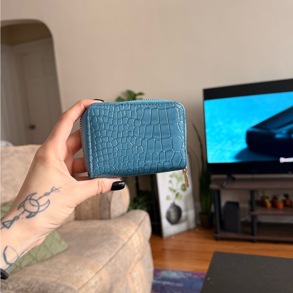 Blue Croc-Embossed Wallet - Picture 2 of 5